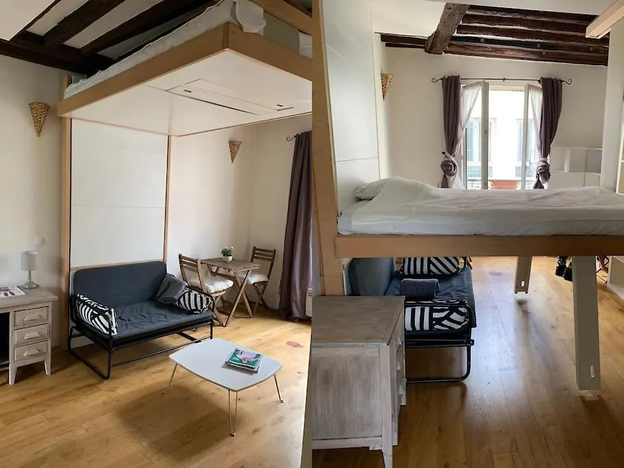 Апартаменты 10e Sainte Marthe Canal Saint Martin 23sq Париж