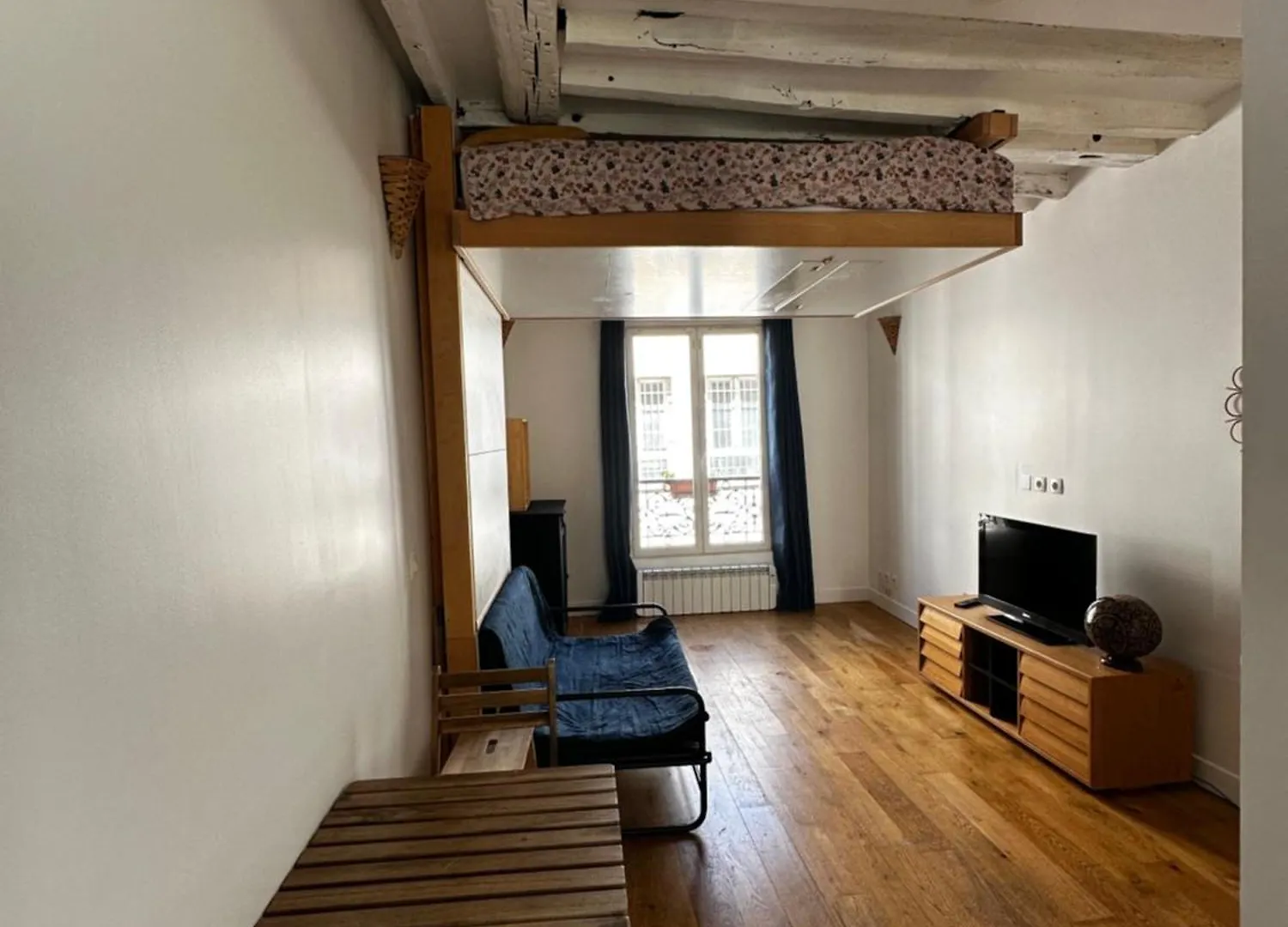10e Sainte Marthe Canal Saint Martin 23sq * Париж